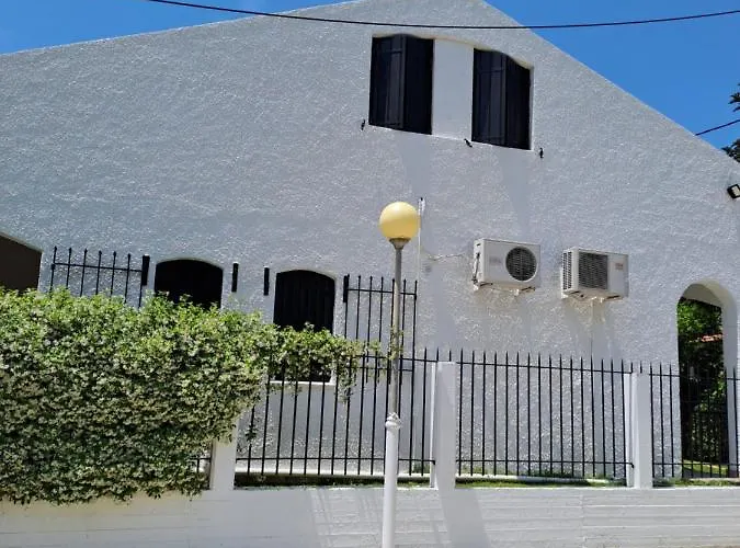 Anesis-παραθαλάσσια Villa